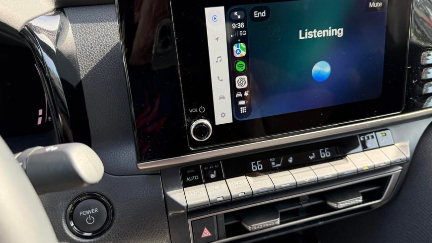 I tested ChatGPT and Perplexity AI as my CarPlay voice assistants - this model was better