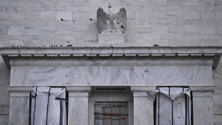 Fed dissenters explain 'no' votes, saying they disagreed with hinting next move would be a cut